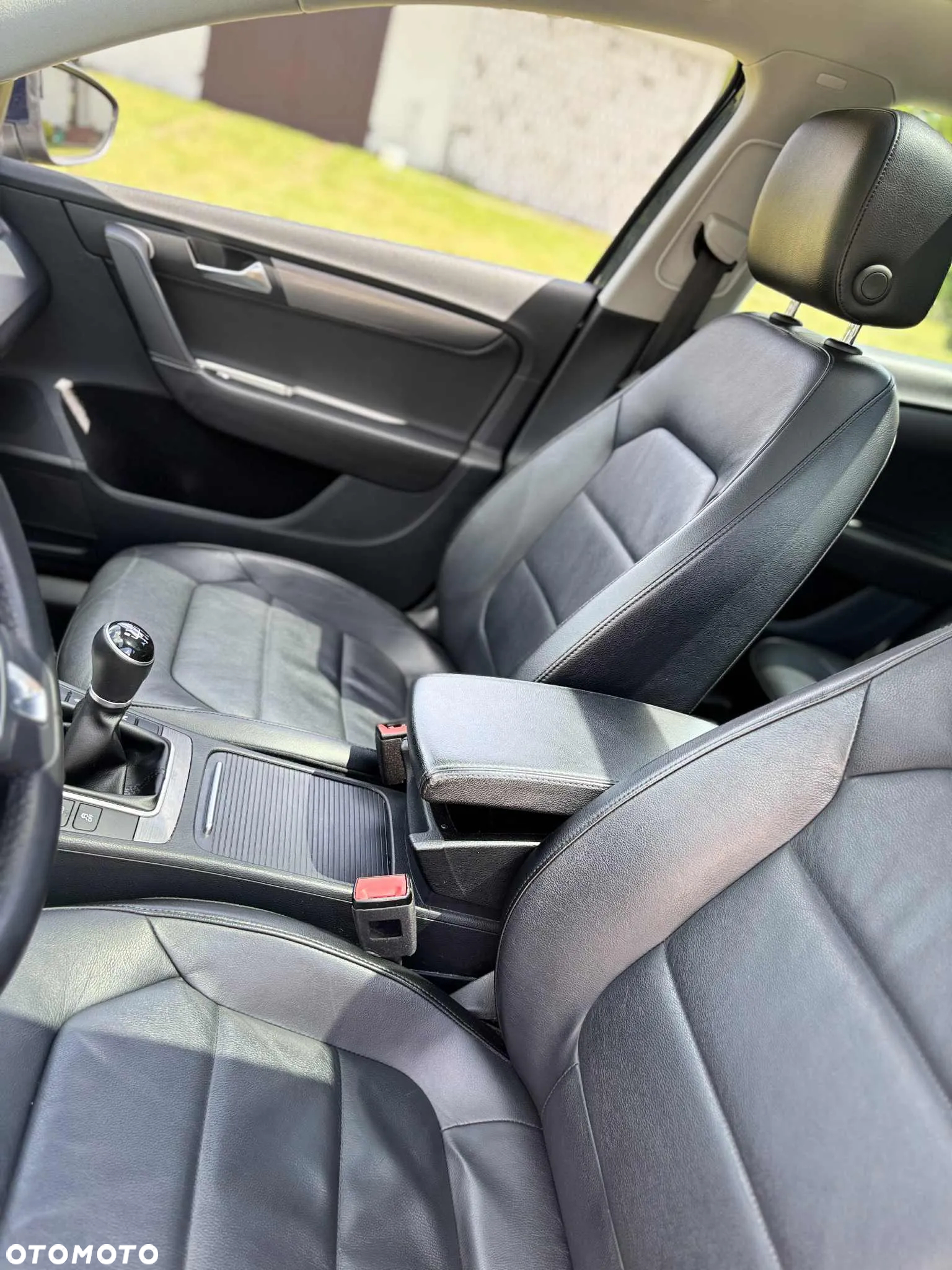 Volkswagen Passat 1.6 TDI Comfortline - 21