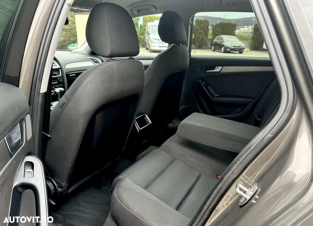 Audi A4 Avant 2.0 TDI DPF clean multitronic Ambition - 12