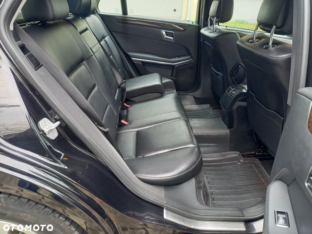 Mercedes-Benz Klasa E 200 CDI DPF BlueEFFICIENCY 7G-TRONIC - 25