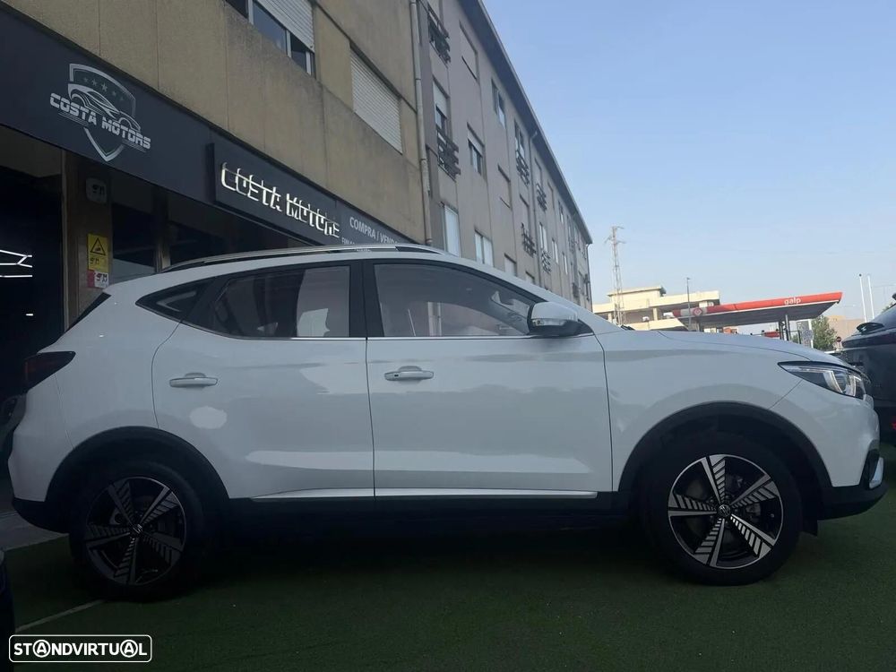 MG ZS EV 44.5 kWh Luxury - 6