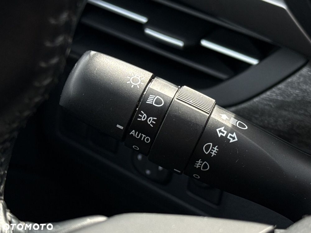 Toyota Avensis 1.8 Prestige - 19