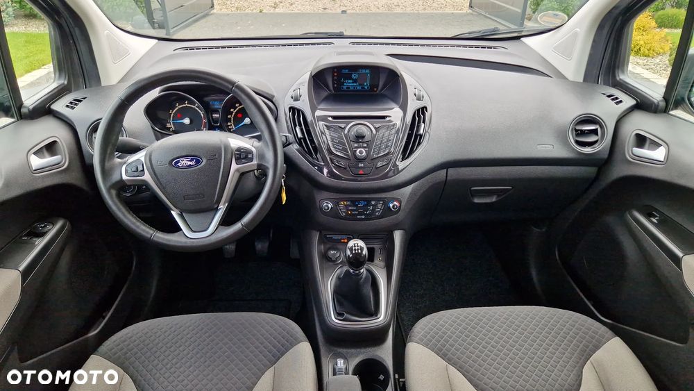 Ford Tourneo Courier 1.0 EcoBoost Titanium - 6