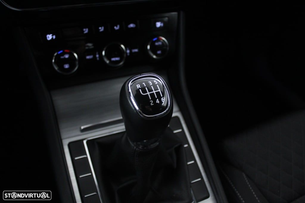 Skoda Superb Break 2.0 TDI Ambition - 29
