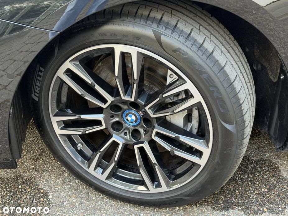 BMW Seria 5 - 21