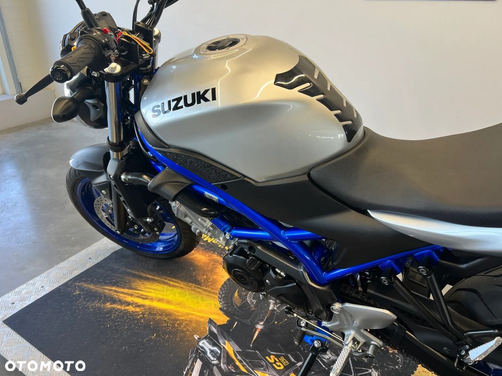 Suzuki SV - 14