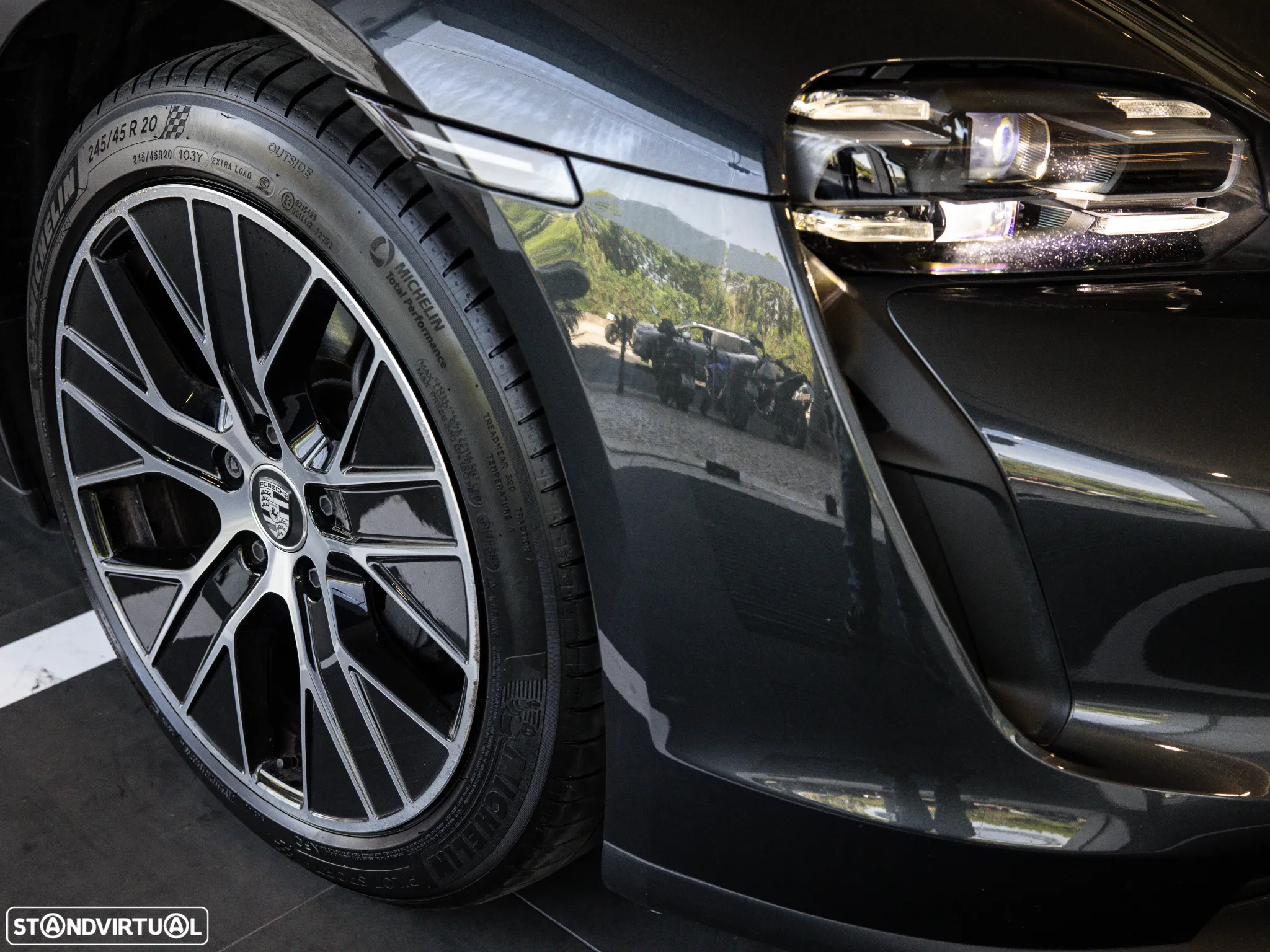 Porsche Taycan Sport Turismo bateria Performance Plus - 18