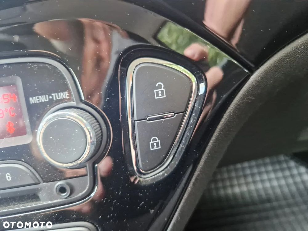 Opel Adam 1.2 120 Jahre - 20