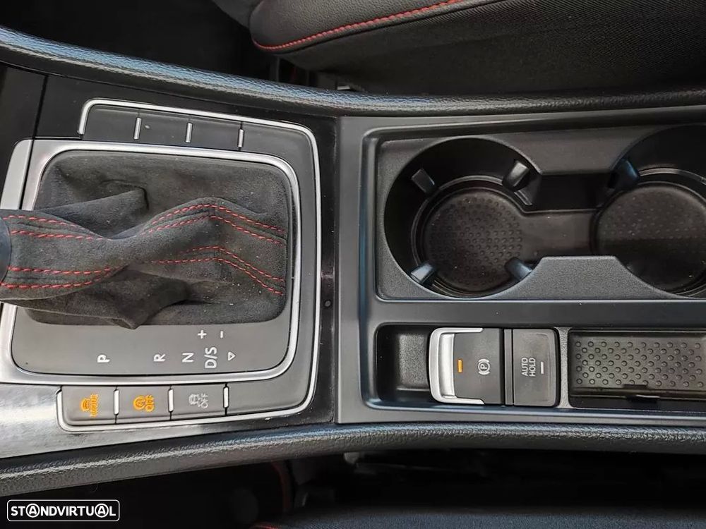 VW Golf - 26
