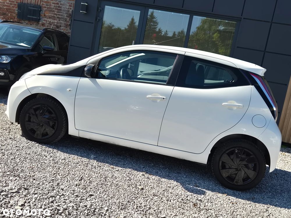 Toyota Aygo x-play Eco - 7