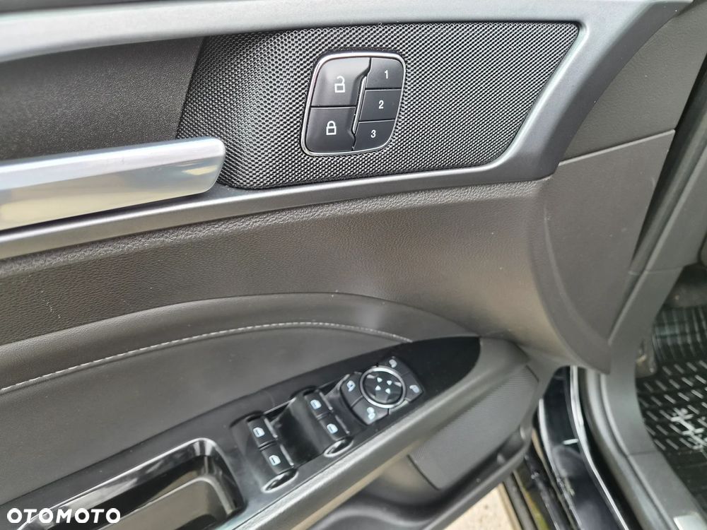 Ford Mondeo 2.0 TDCi STart-Stopp PowerShift-Aut ST-Line - 24