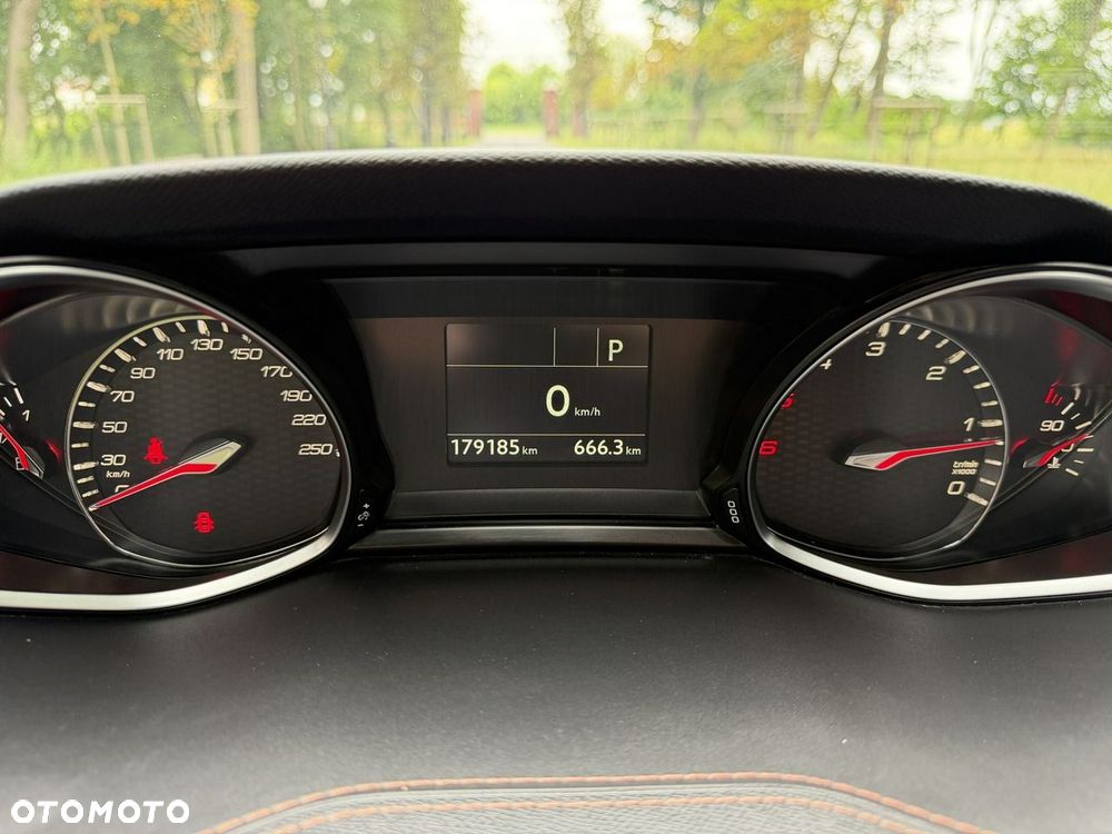 Peugeot 308 - 40