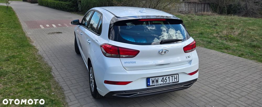 Hyundai i30 1.5 DPI Classic + - 6