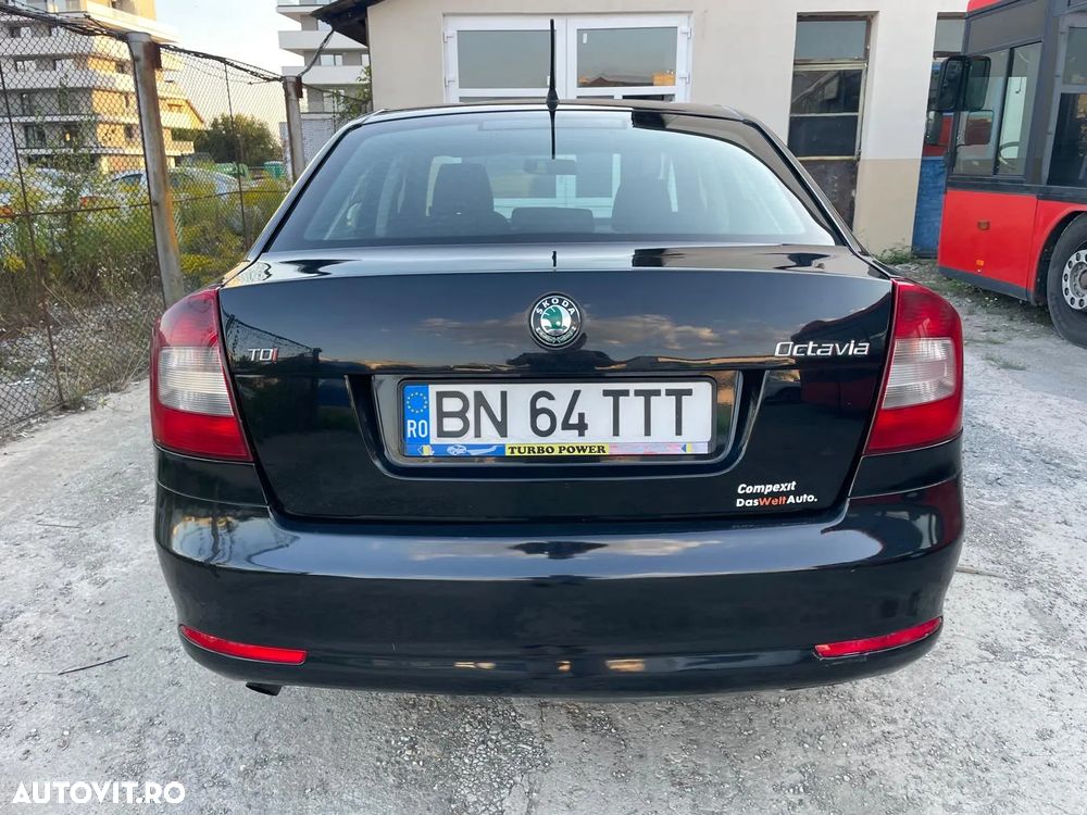 Skoda Octavia 2.0 TDI Business - 9