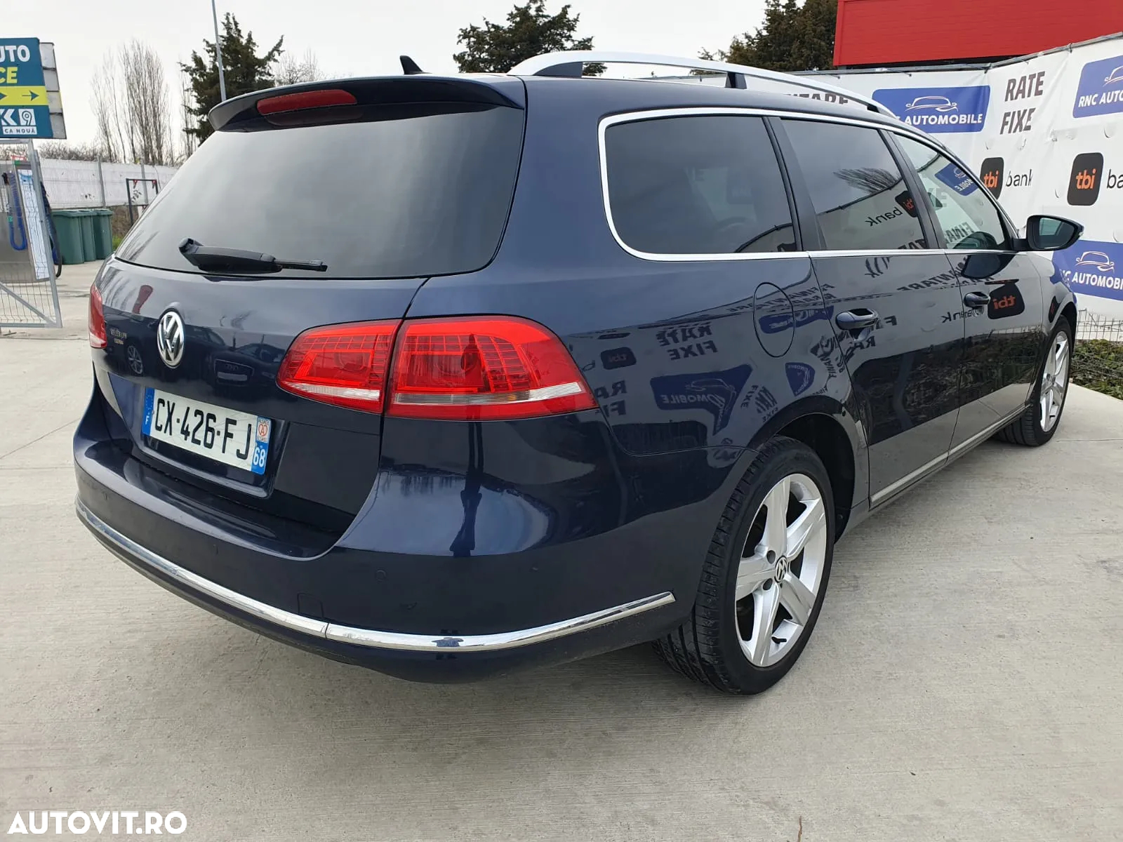 Volkswagen Passat Variant 1.6 TDI BlueMotion Technology Comfortline - 4