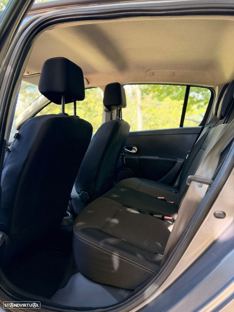 Renault Clio 1.5 dCi Confort 89g - 10