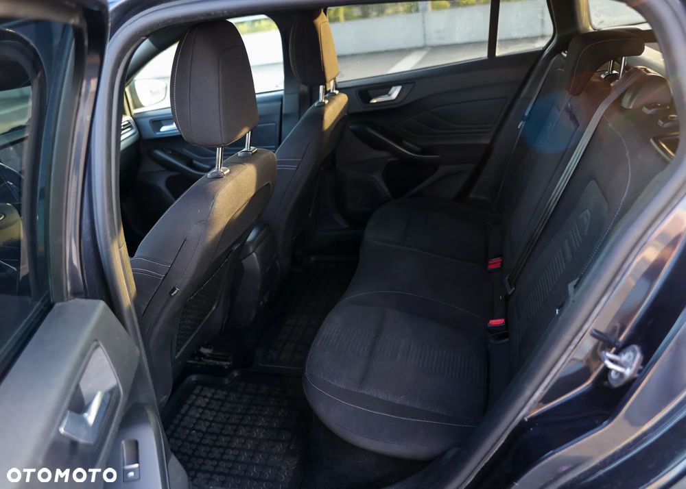 Ford Focus 1.0 EcoBoost mHEV Active X - 16