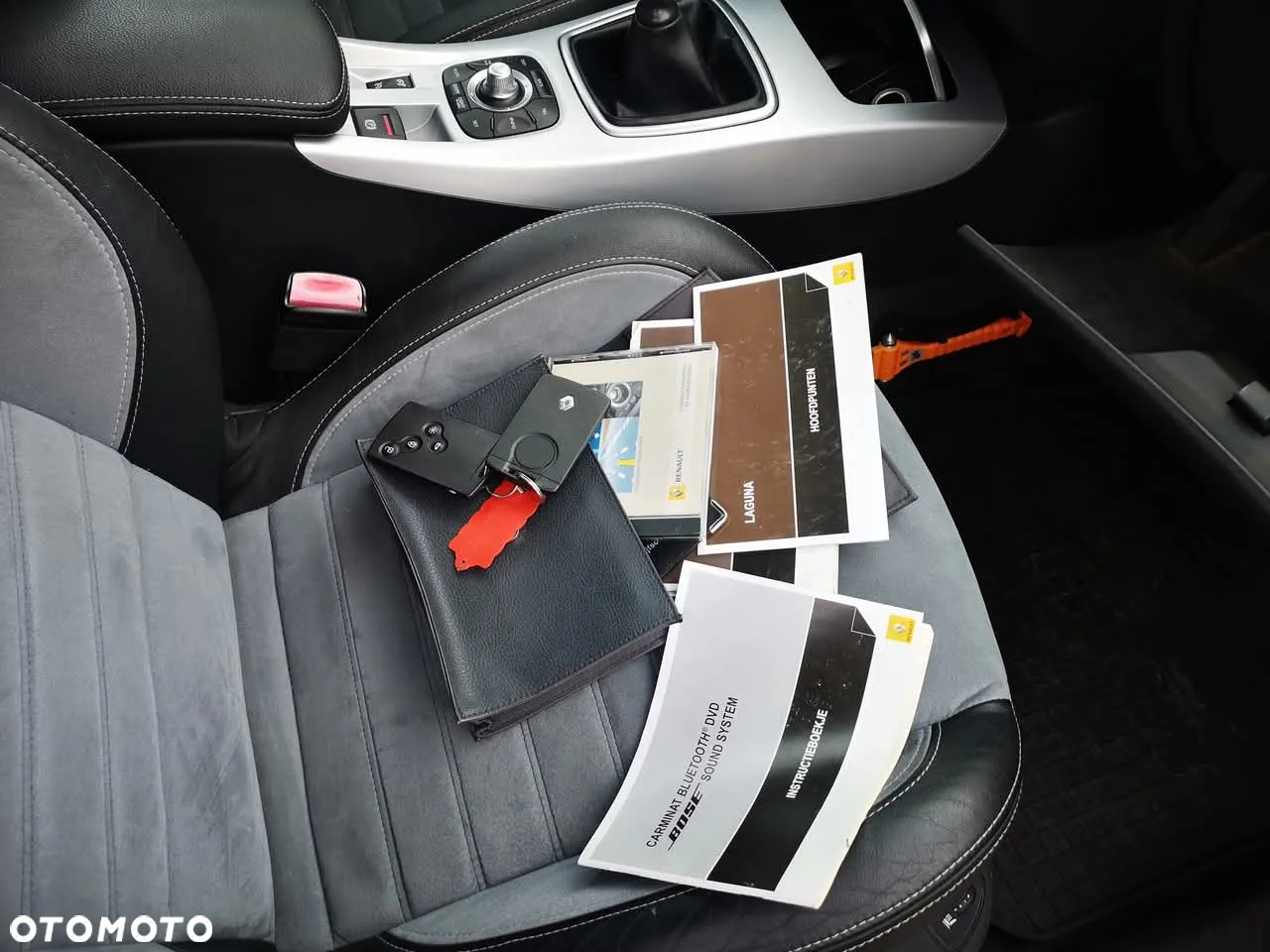 Renault Laguna 2.0 dCi FAP GT - 13