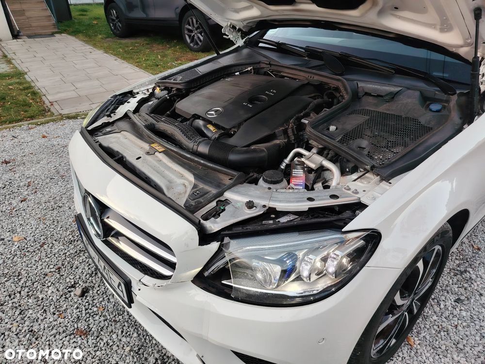 Mercedes-Benz Klasa C 200 4MATIC 9G-TRONIC - 16