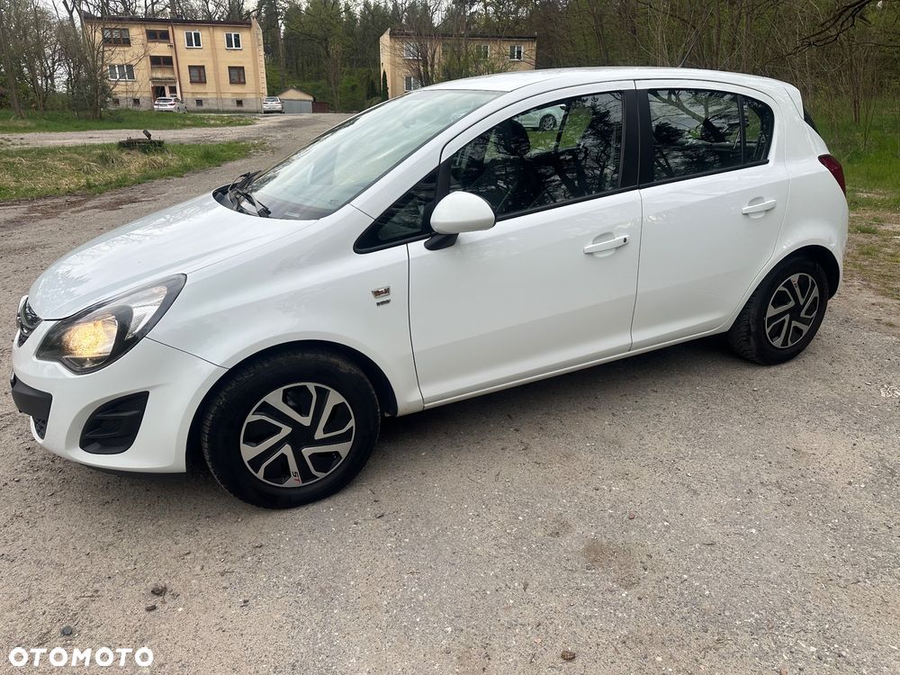 Opel Corsa 1.2 16V Cosmo - 11