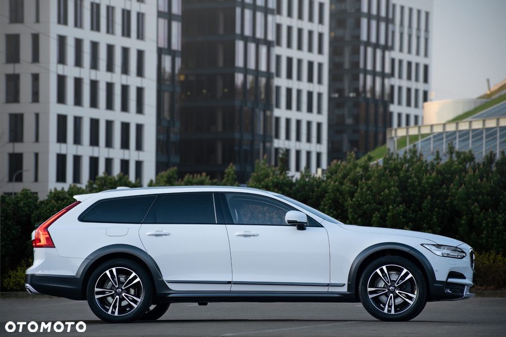 Volvo V90 Cross Country D5 AWD Pro - 8