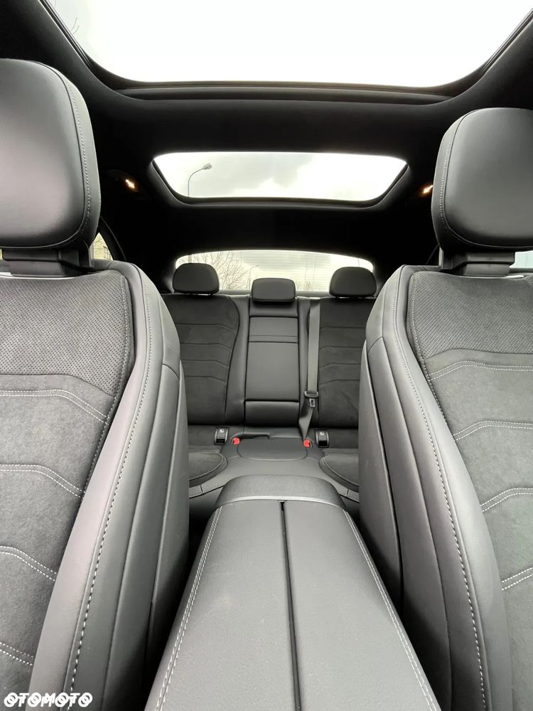 Mercedes-Benz Klasa E 200 9G-TRONIC AMG Line - 22