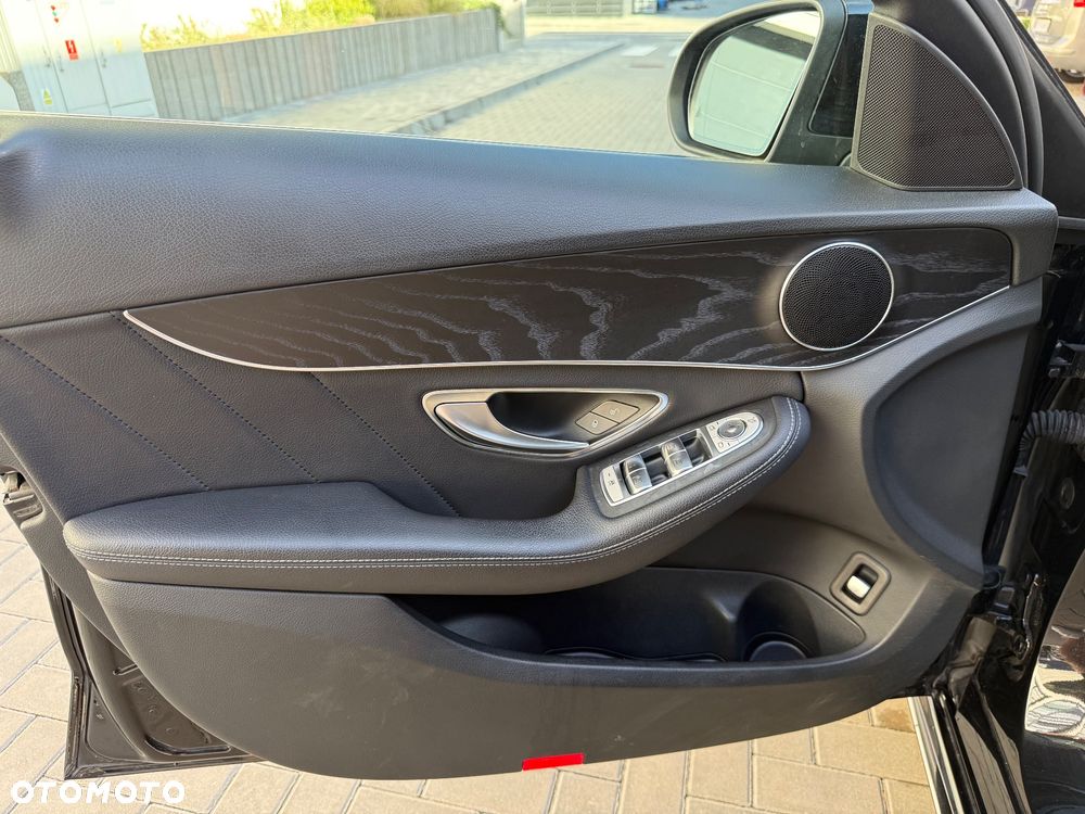 Mercedes-Benz Klasa C 220 d 9G-TRONIC AMG Line - 19