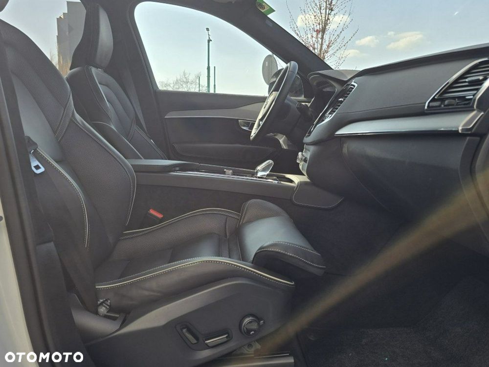 Volvo XC 90 - 7