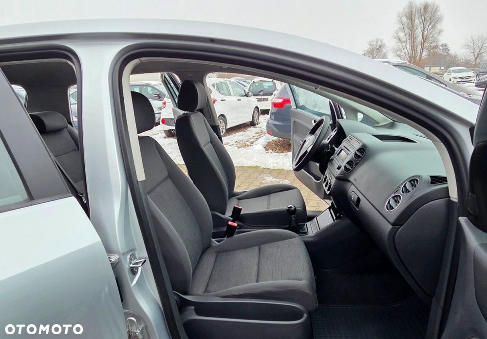 Volkswagen Golf Plus - 17