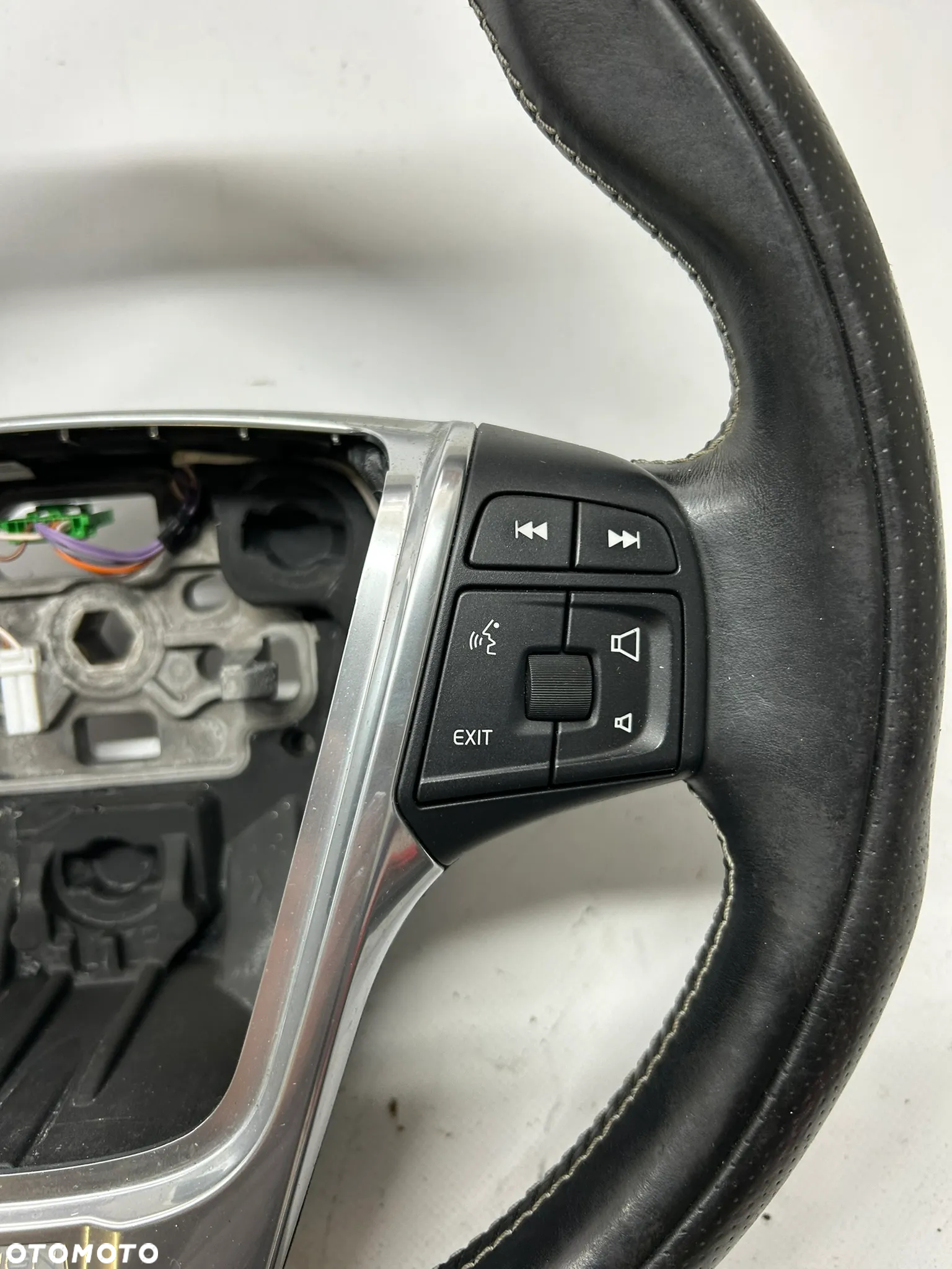 kierownica skora r-design VOLVO v60 s60 v40 SUPER STAN - 11