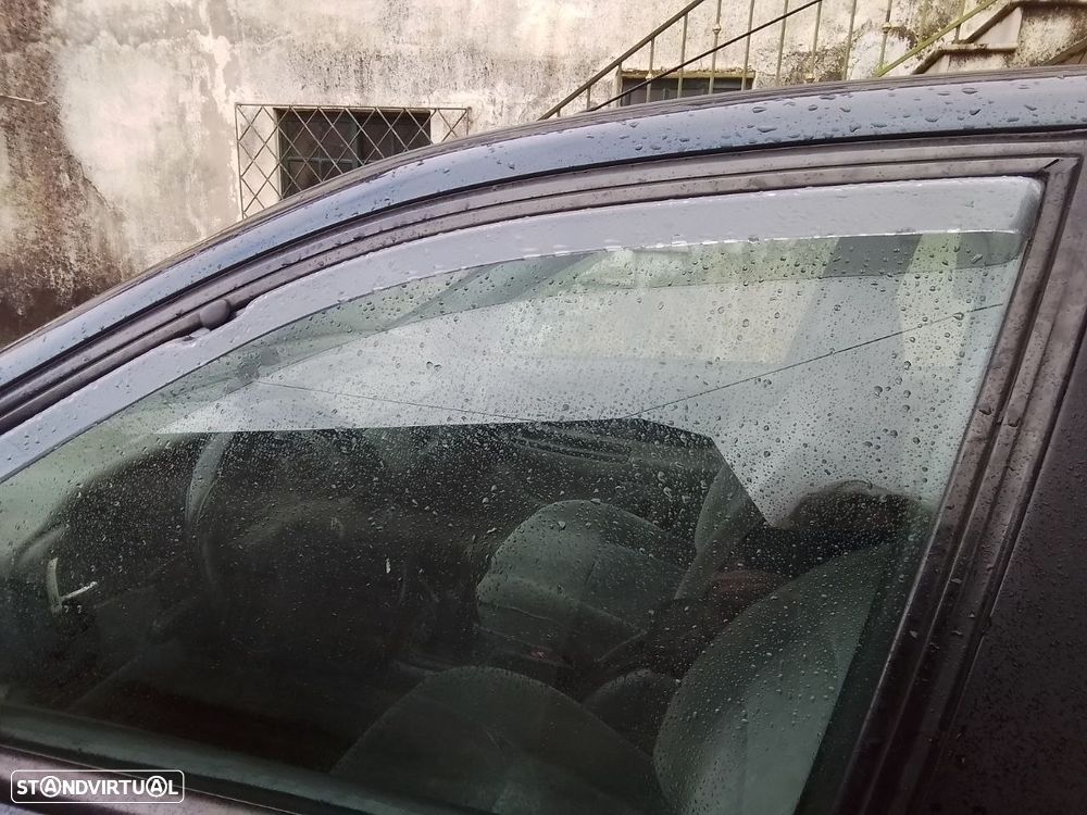 Renault Laguna 1.6 RXE - 9