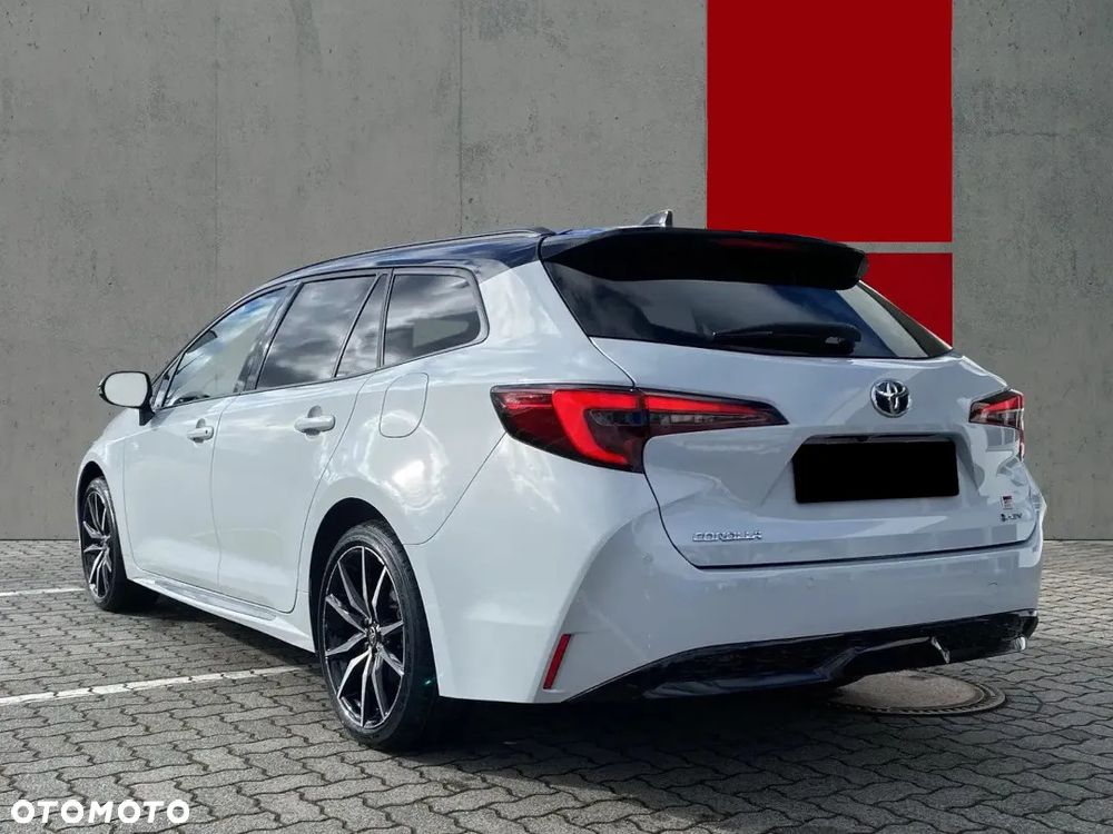 Toyota Corolla 2.0 Hybrid GR Sport - 3