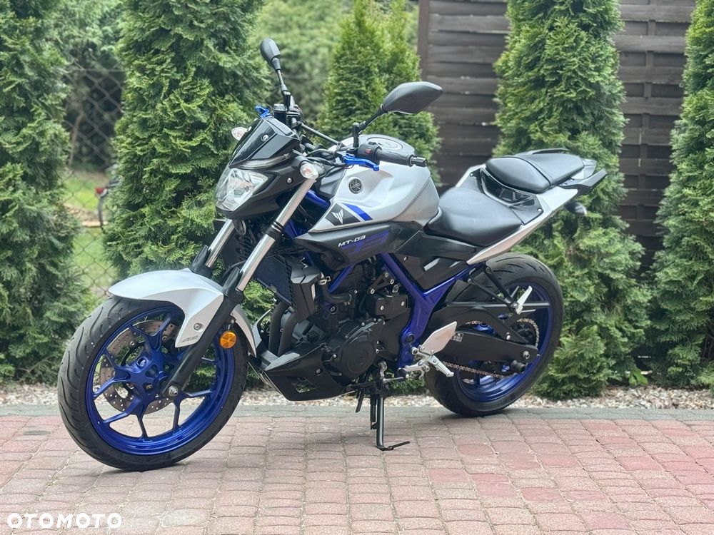 Yamaha MT - 5