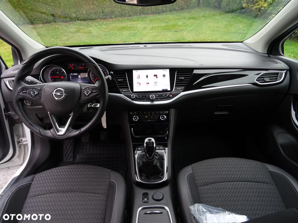 Opel Astra 1.4 Turbo Innovation - 15