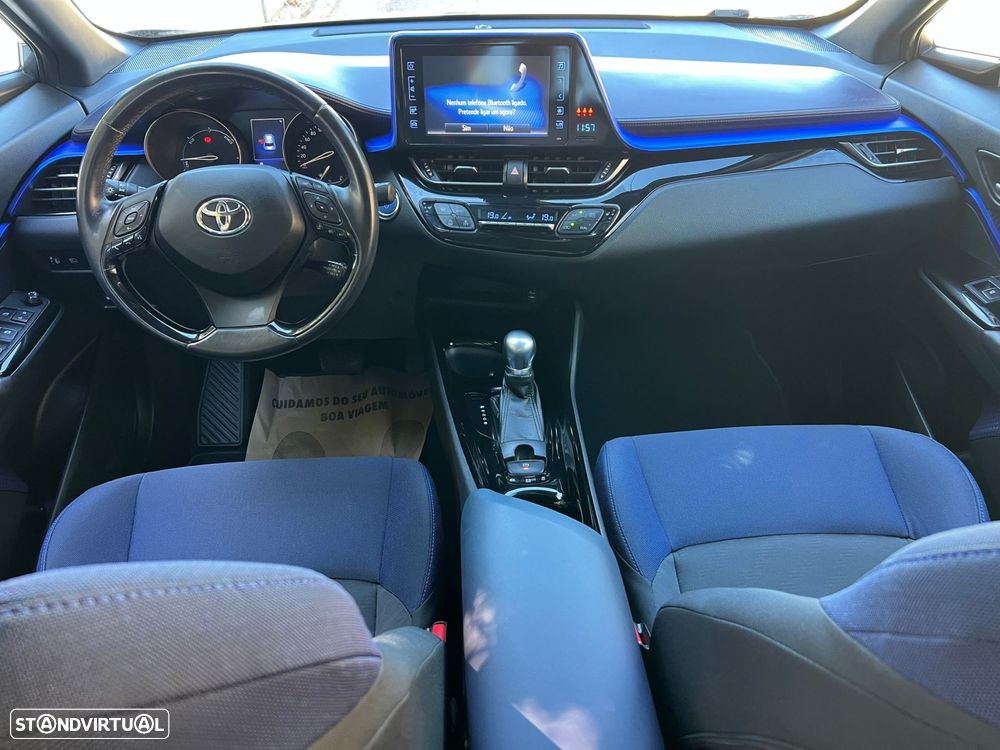 Toyota C-HR 1.8 HSD Exclusive - 29