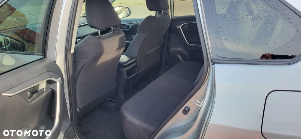 Toyota RAV4 - 5