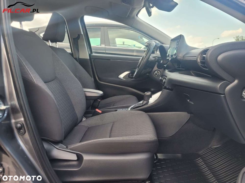 Toyota Yaris - 24