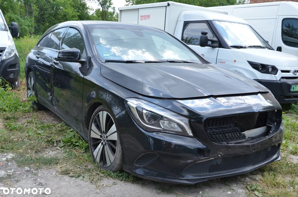 Mercedes-Benz CLA 220 d 7G-DCT AMG Line - 1