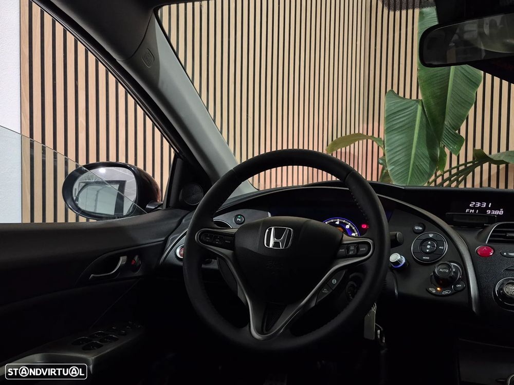 Honda Civic 1.8 Elegance - 11