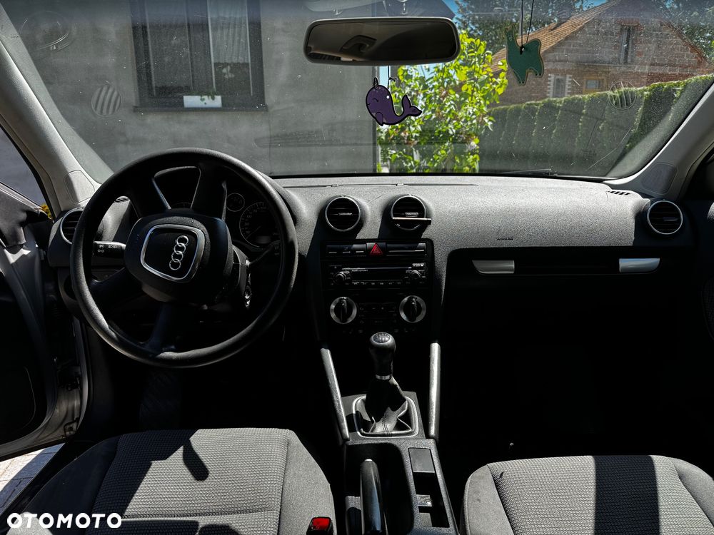 Audi A3 Sportback 1.6 Ambiente - 8