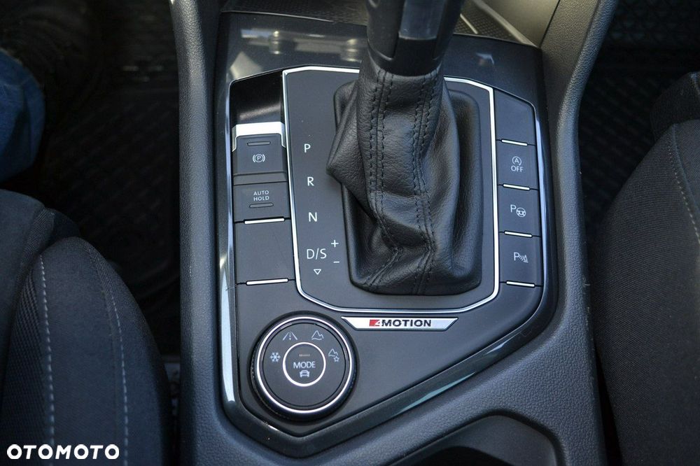 Volkswagen Tiguan - 25