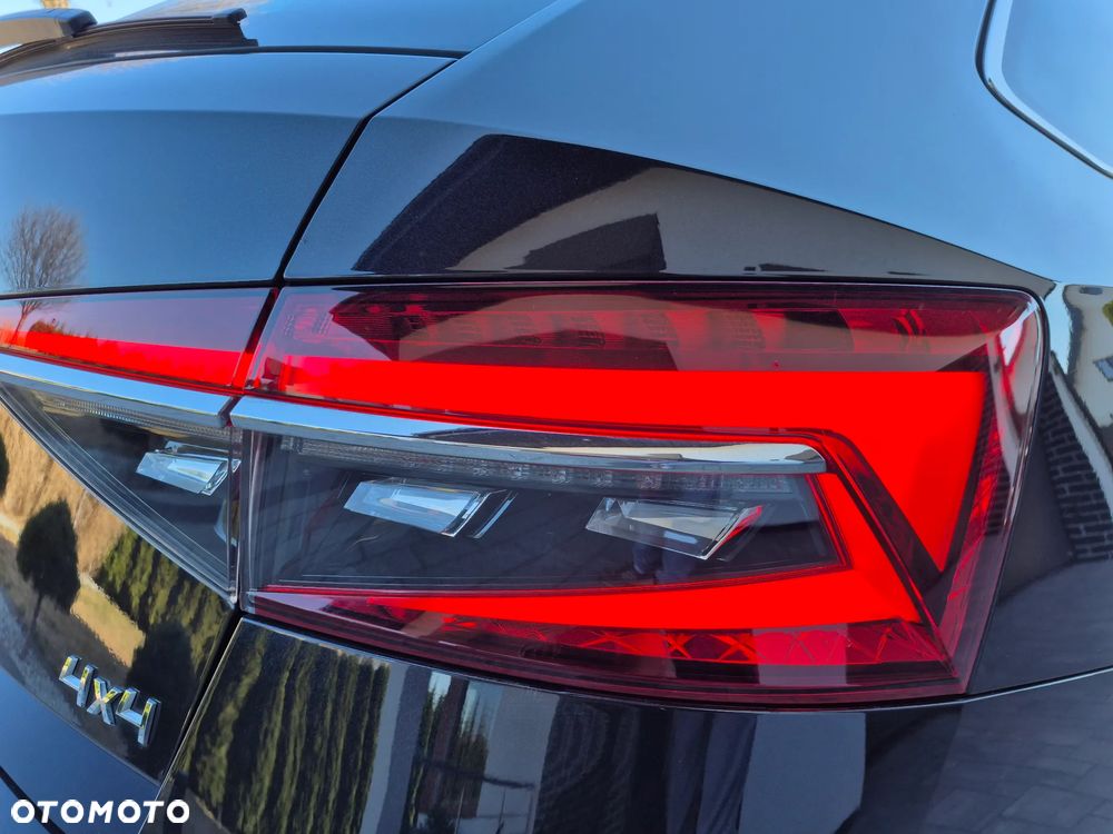 Skoda Superb 2.0 TDI SCR 4x4 Style DSG - 30