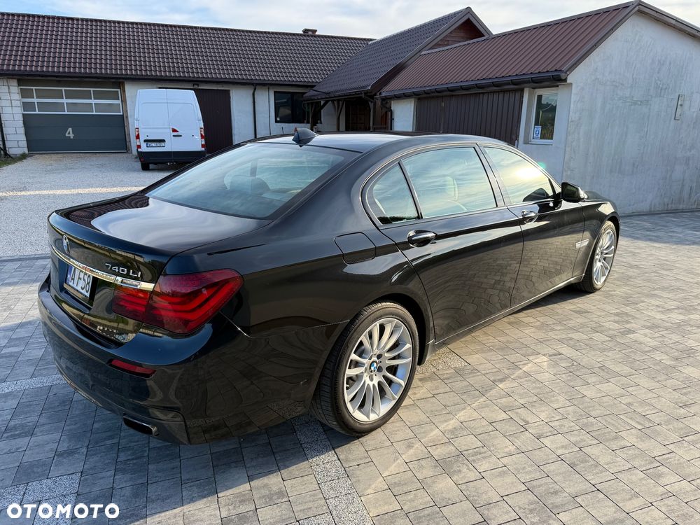 BMW Seria 7 740Li - 4