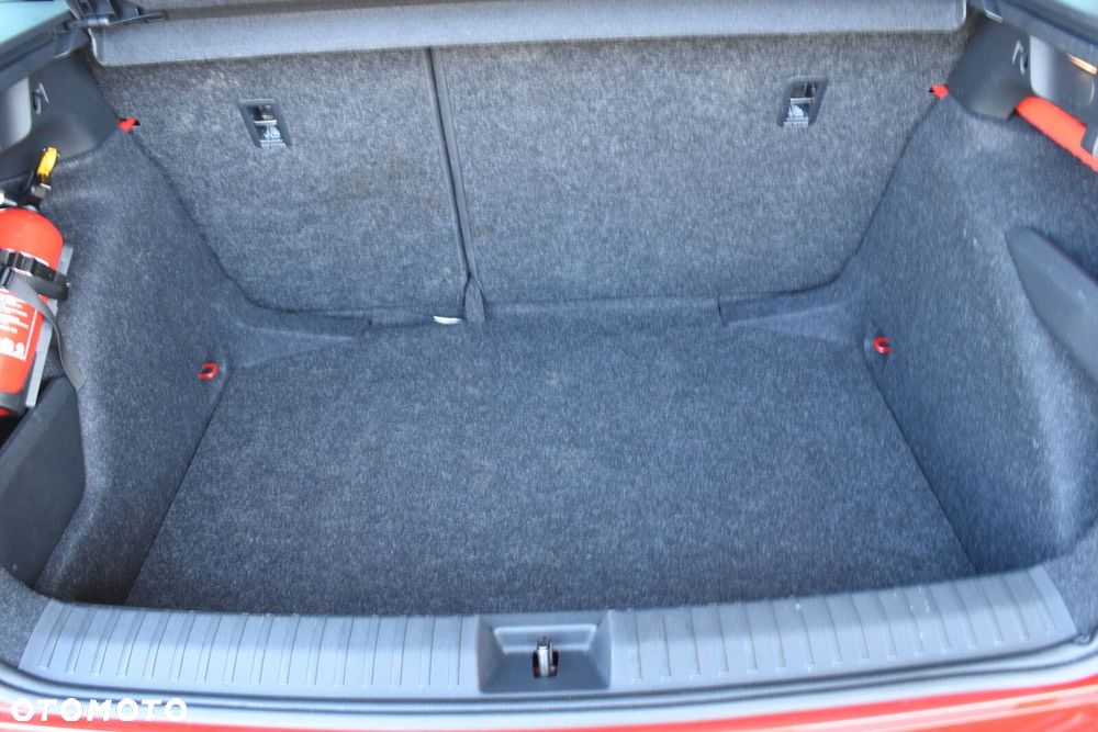 Skoda Kamiq 1.0 TSI Selection DSG - 35