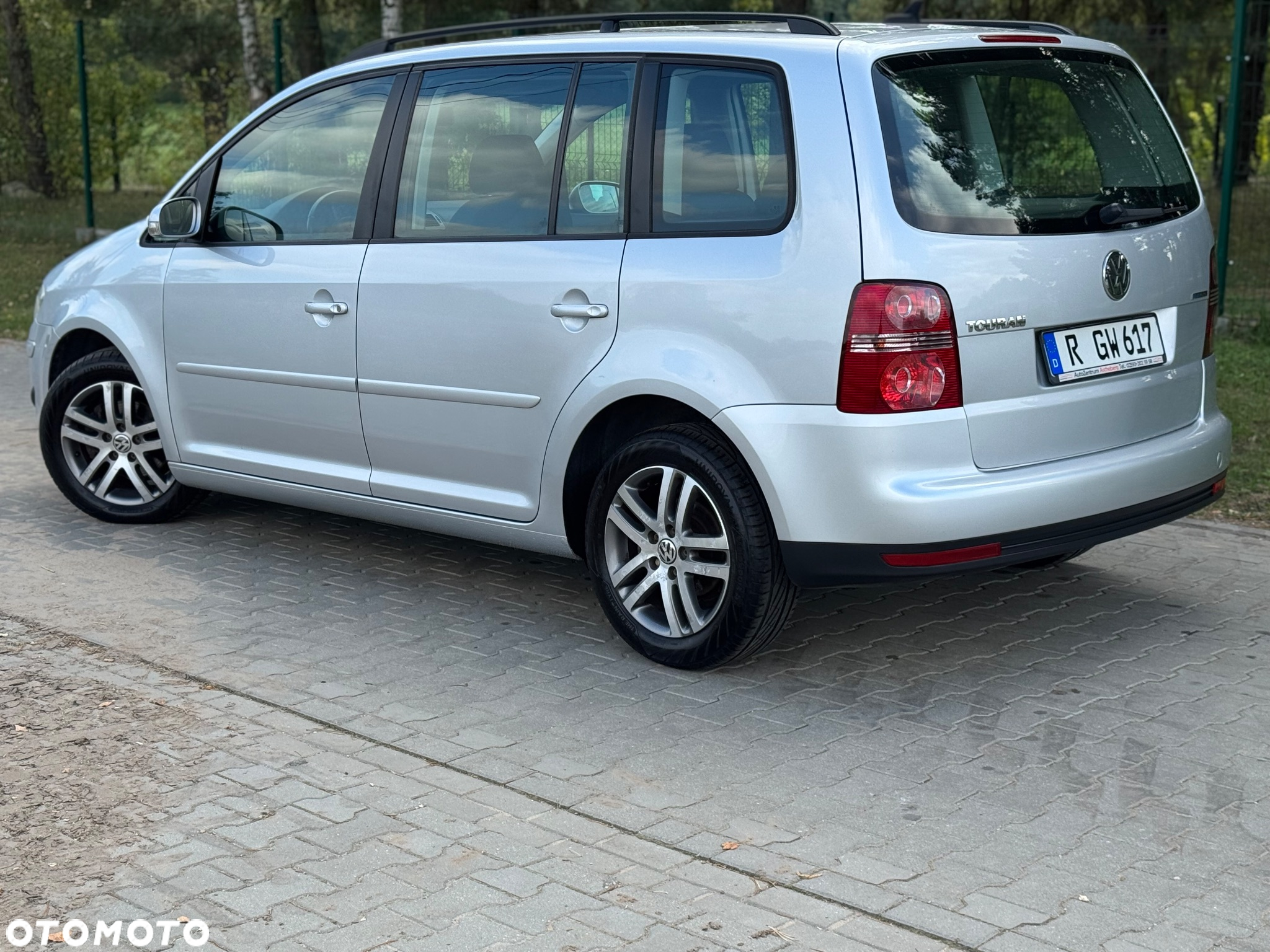 Volkswagen Touran 1.9 TDI DPF Blue Motion Highline - 15