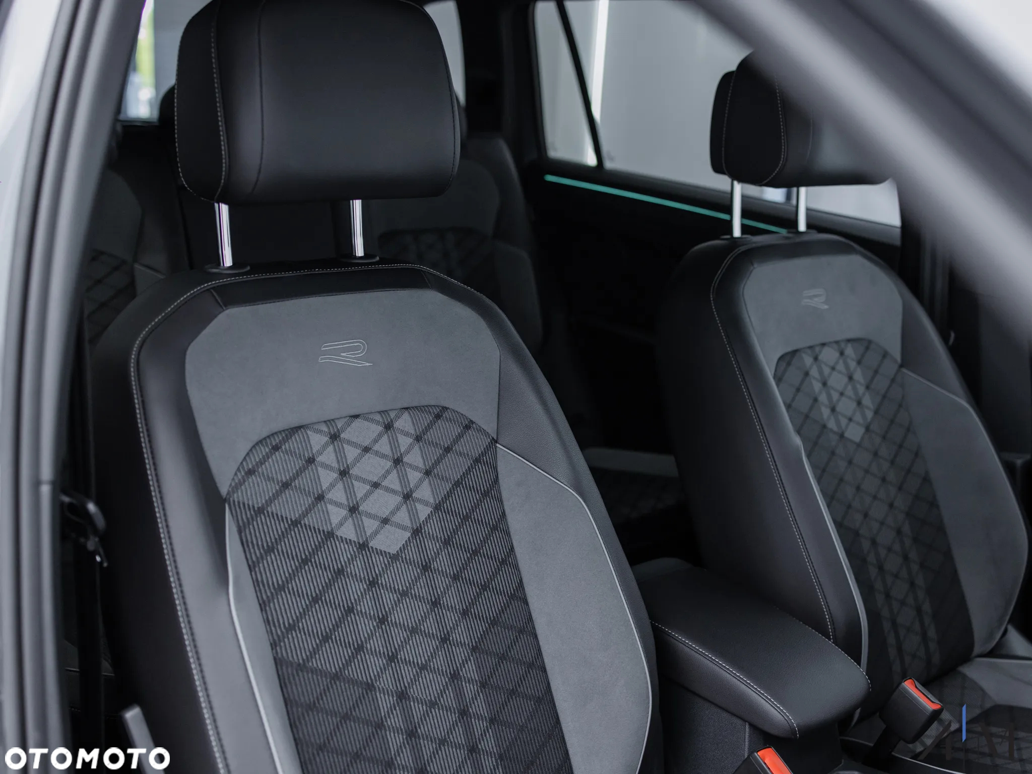 Volkswagen Tiguan Allspace 2.0 TDI 4Mot R-Line DSG 7os - 18