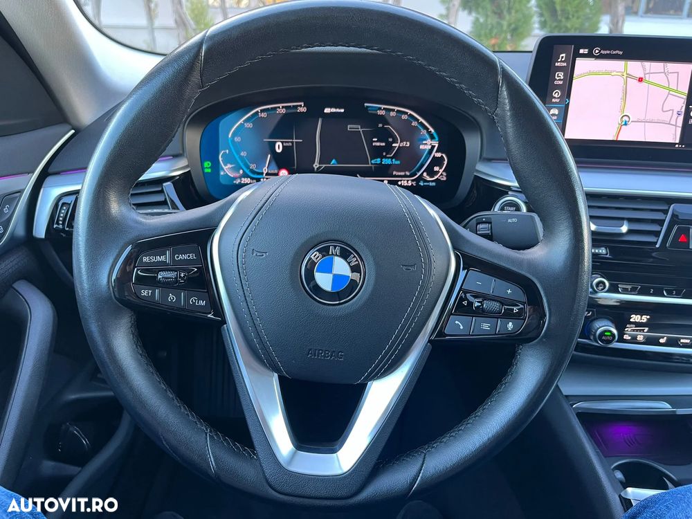 BMW Seria 5 530e Aut. - 6