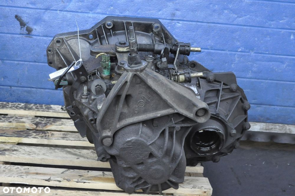 VEL SATIS 2.2 DCI 150KM SKRZYNIA PK6054 7701722972 - 5