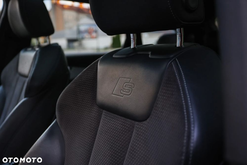 Audi A4 Avant 2.0 TDI DPF clean diesel quattro S tronic S line Sportpaket - 17