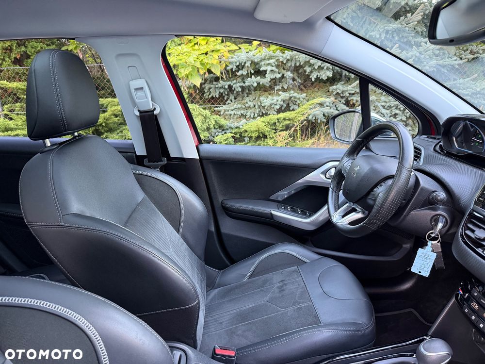 Peugeot 2008 PureTech 110 GPF Stop&Start EAT6 Crossway - 29
