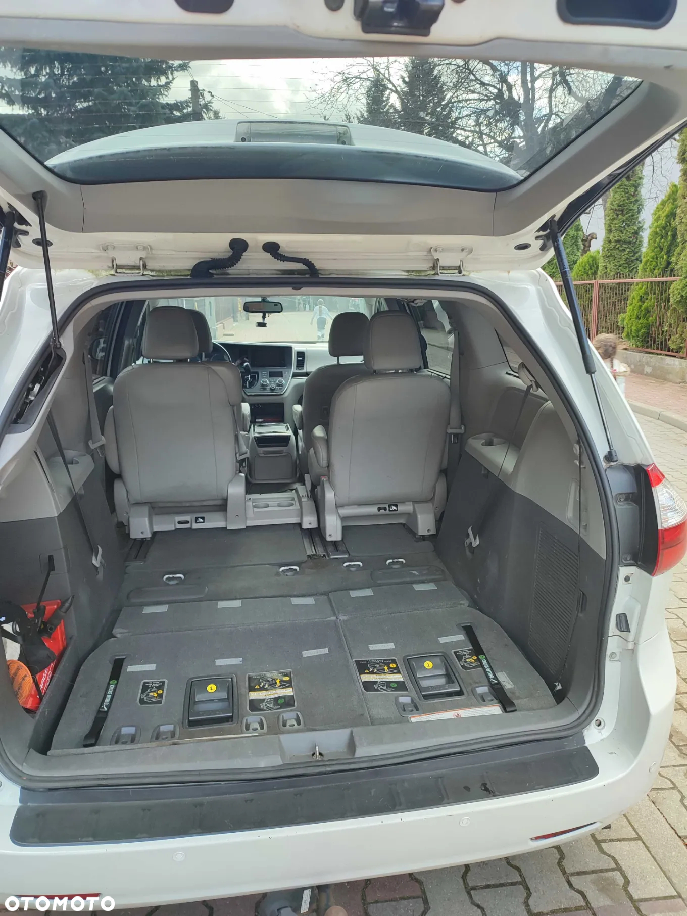 Toyota Sienna 3.5 V6 XLE AWD - 10